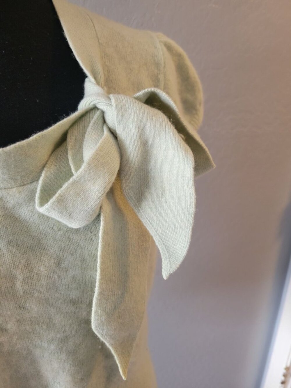 Banana Republic Italian 100% Cashmere Bow Tie Lime Green Short Sleeve Sweater S - Picture 4 of 10